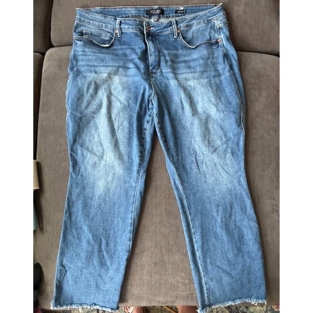 Judy Blue Slim Bootcut Jeans Raw Hem Plus Size 24W Medium Wash Stretch Denim